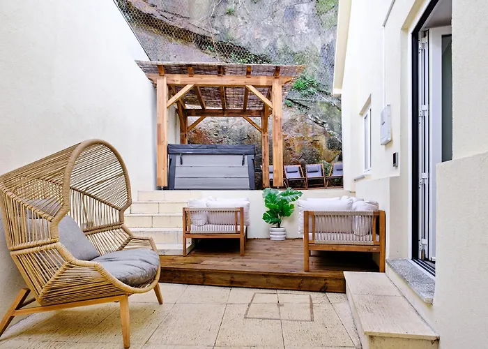 New! House With Hot Tub By Douro River & Iconic Bridge Сasa de vacaciones *