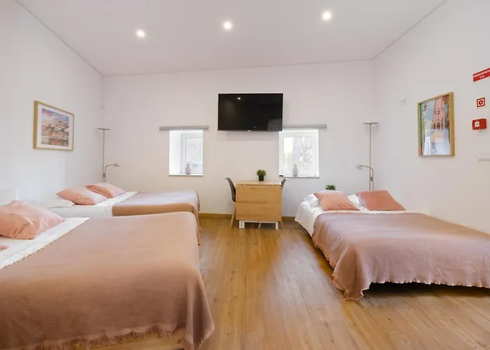 New! House With Hot Tub By Douro River & Iconic Bridge Сasa de vacaciones